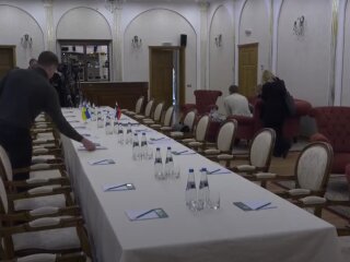 Переговори делегації України та Росії