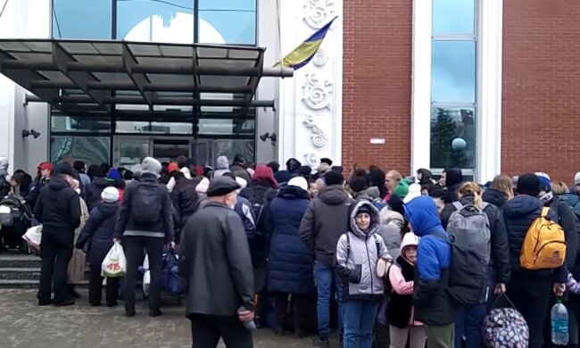 Обстріл евакуаційного автобуса в Харківській області