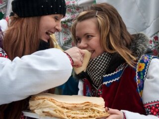 Масляна, фото з вільних джерел