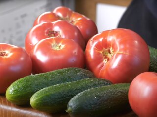 Цены на помидоры и огурцы в Украине