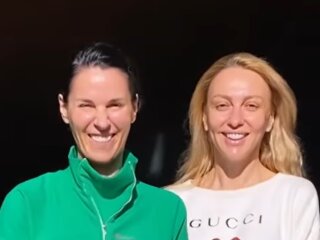 Фото Маши Ефросининой и Оли Поляковой