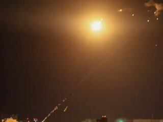 Атака російських дронів на Київ. Фото: Gleb Garanich/Reuters