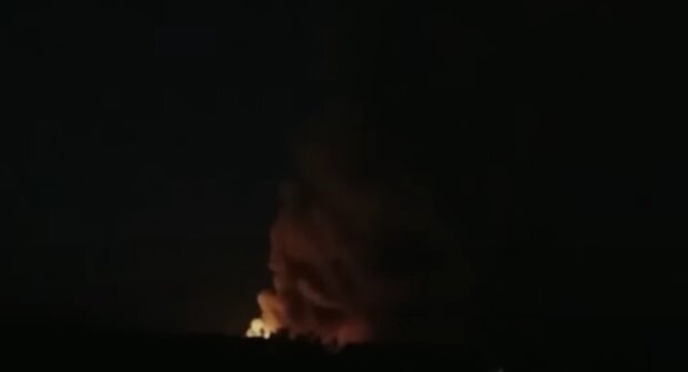 Взрыв на складе вражеских боеприпасов на Донбассе