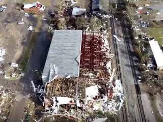 Торнадо у США