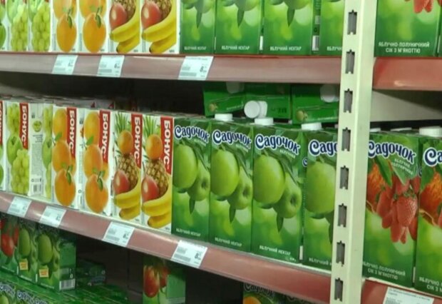 Сок в супермаркете, кадр из видео