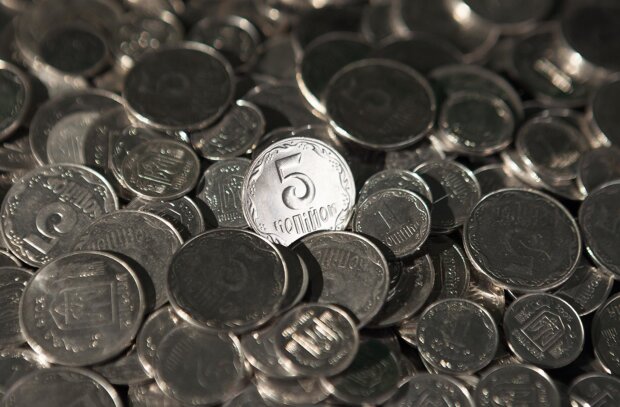 Монети, фото з вільних джерел