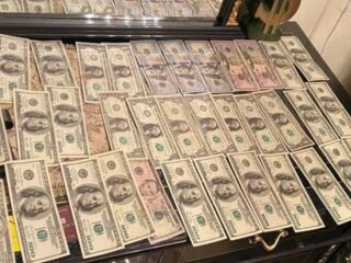 Затримання іноземця за збут наркотиків у Києві