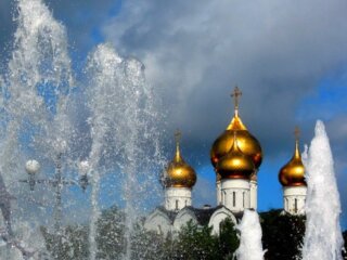 Церковь, фото из свободных источников