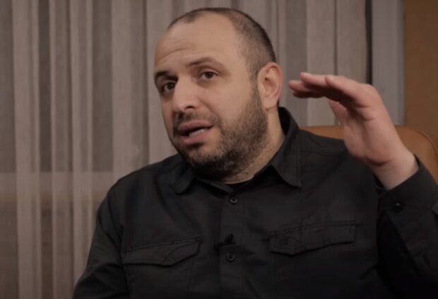 Рустем Умеров, кадри з інтерв'ю