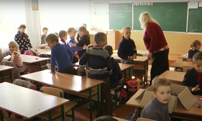 Школи в Україні