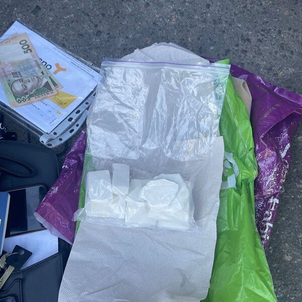 Затримання іноземця за збут наркотиків у Києві