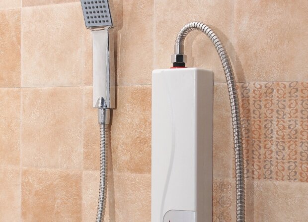 Проточный водонагреватель, изображение из свободных источников