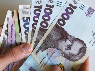 Деньги, помощь, фото из свободных источников