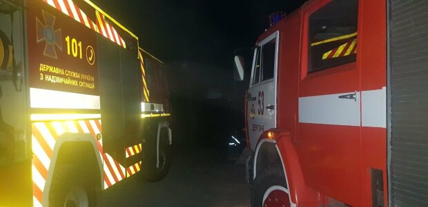 Пожежа через обстріл в Харківській області