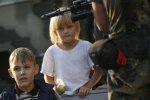 Дети на оккупированных территориях и россияне, фото из свободных источников