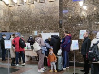 Пункт вакцинації на вокзалі в Києві