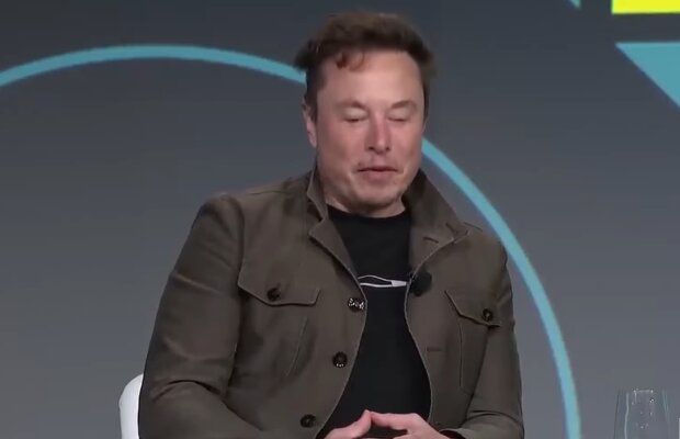 Ілон Маск, кадр з інтерв'ю