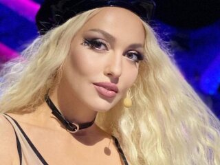 Фото Оли Поляковой