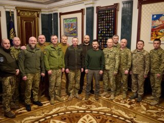 Володимир Зеленський та військове командування України, фото: Офіс Президента