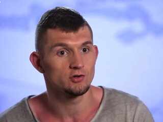 Мужчина, кадр из видео