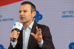 Официально: лидер “Океана Эльзы” Святослав Вакарчук впервые стал отцом 