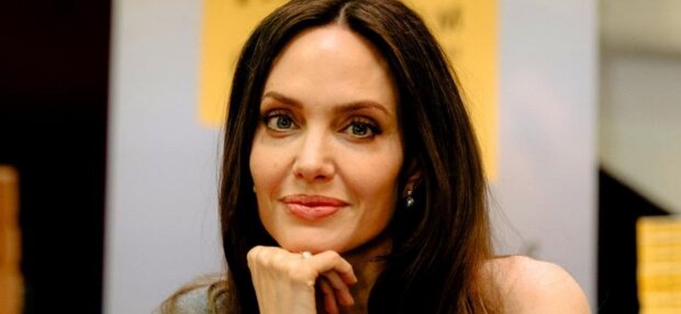 Фото Анджеліни Джолі