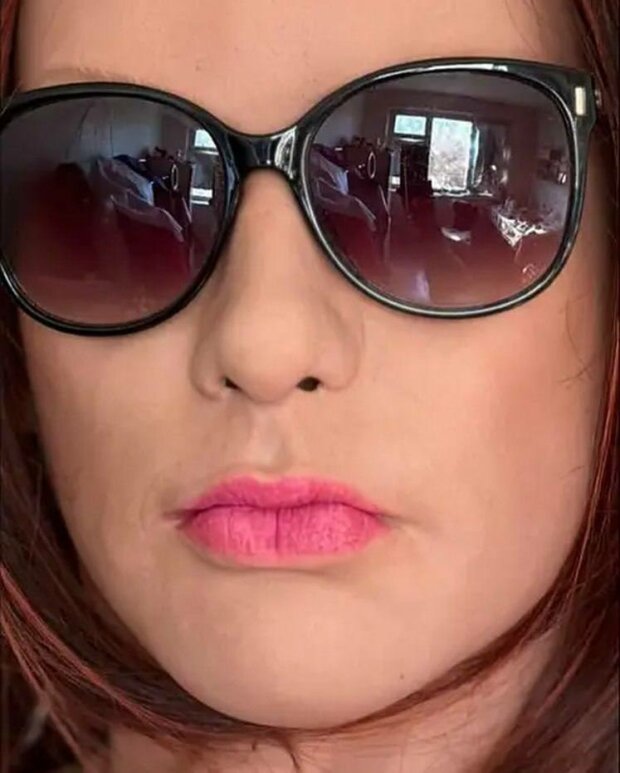 Маска женщины