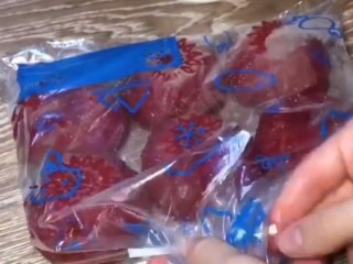 Заготівля помідорів, кадр з відео