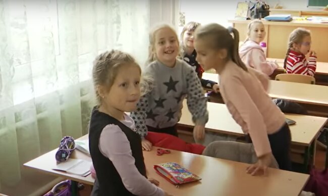 Школи в Україні