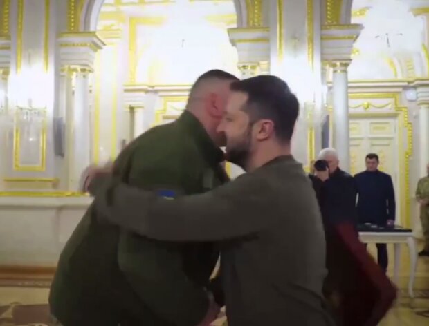 Владимир Зеленский и Валерий Залужный, кадр из видео