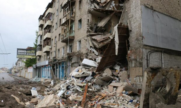 Ракетний удар по житловому будинку у Харкові