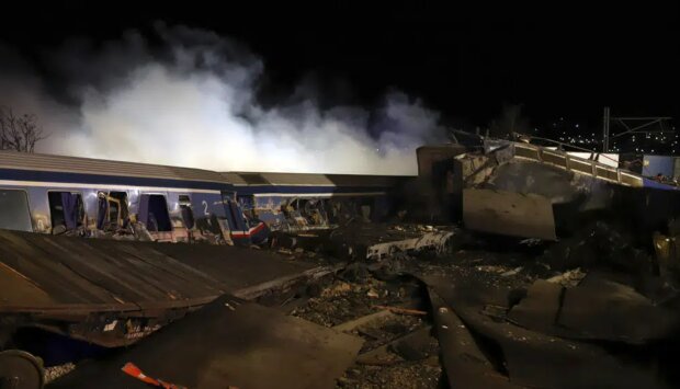 Столкновение поездов в Греции