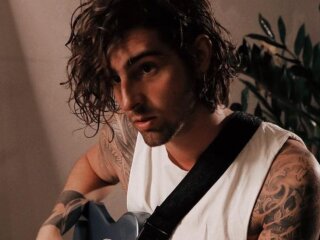 Фото Владимира Дантеса