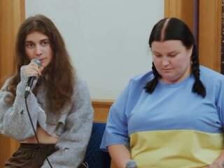 Фото Jerry Heil та Alyona Alyona