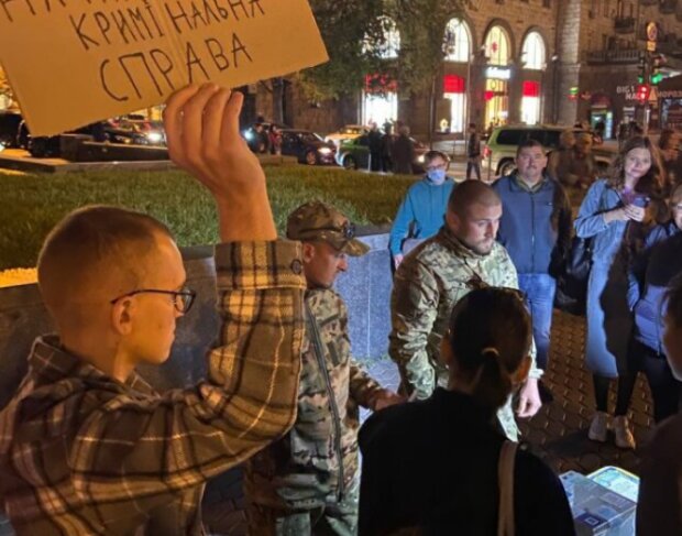Псевдоволонтеры на Майдане, кадр из видео