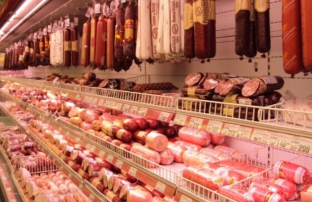 Колбаса, супермаркет, фото из свободных источников