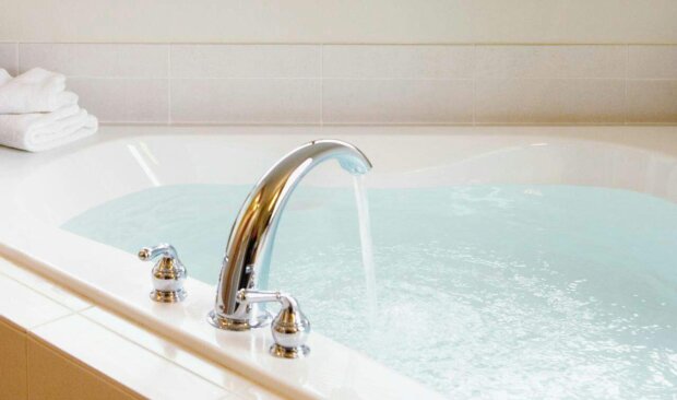 Ванна, вода, изображение из свободных источников