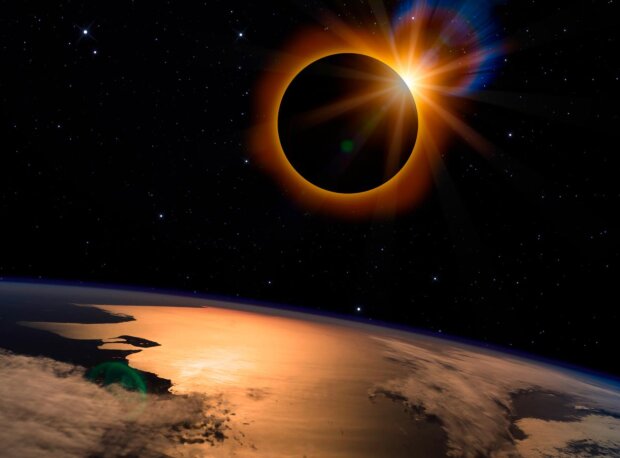 Солнечное затмение, изображение из свободных источников