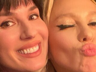 Фото Маші Єфросиніної та Олі Полякової