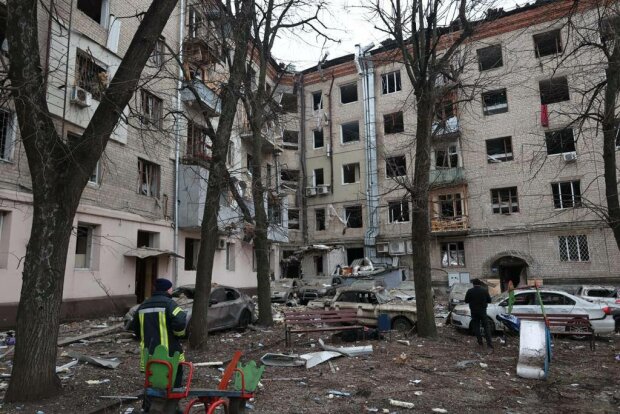 Последствия ракетной атаки по Харькову, фото из соцсетей