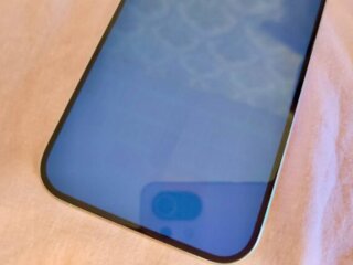 Выгоревший iPhone 15, кадр из видео