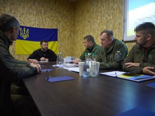 Володимир Зеленський із військовими, фото: Офіс Президента